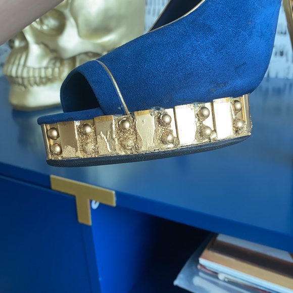 Chanel Heels - Picture 3 of 5